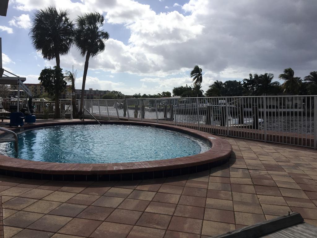 Executive Economy Lodge Pompano Beach Bagian luar foto