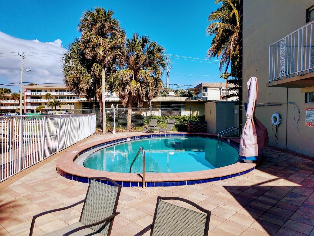 Executive Economy Lodge Pompano Beach Bagian luar foto