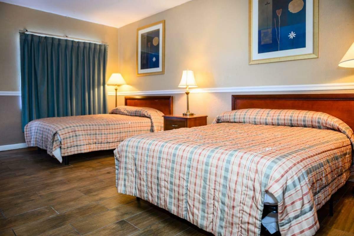 Executive Economy Lodge Pompano Beach Bagian luar foto