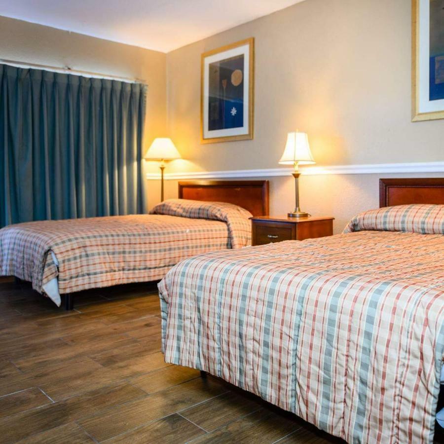 Executive Economy Lodge Pompano Beach Bagian luar foto