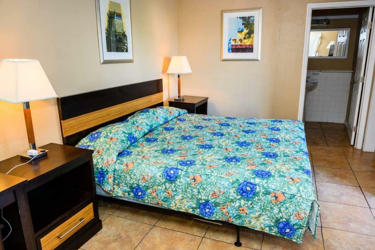 Executive Economy Lodge Pompano Beach Bagian luar foto